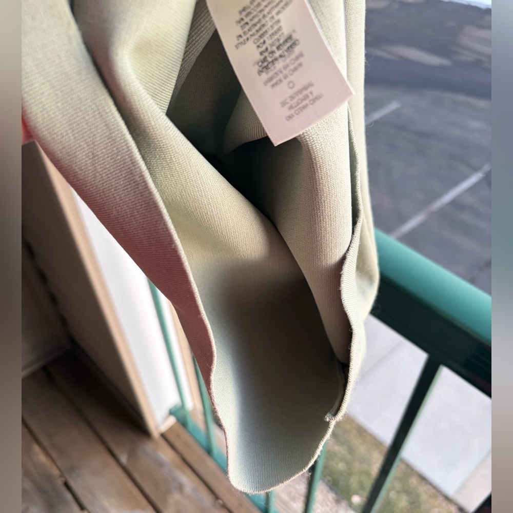 🆕 🌿 Alice + Olivia Classics Sage Open Back Knit Dress XS Casual Party Modern - Picture 11 of 17